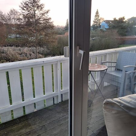 Ferienwohnung Am Teich Lutow エクステリア 写真