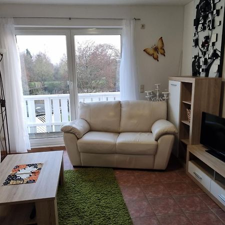 Ferienwohnung Am Teich Lutow エクステリア 写真